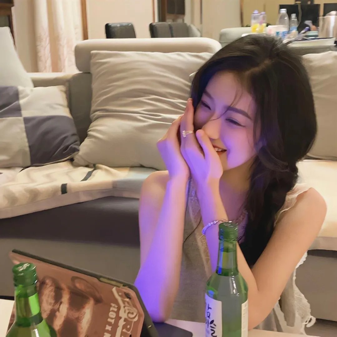 怪诞女孩